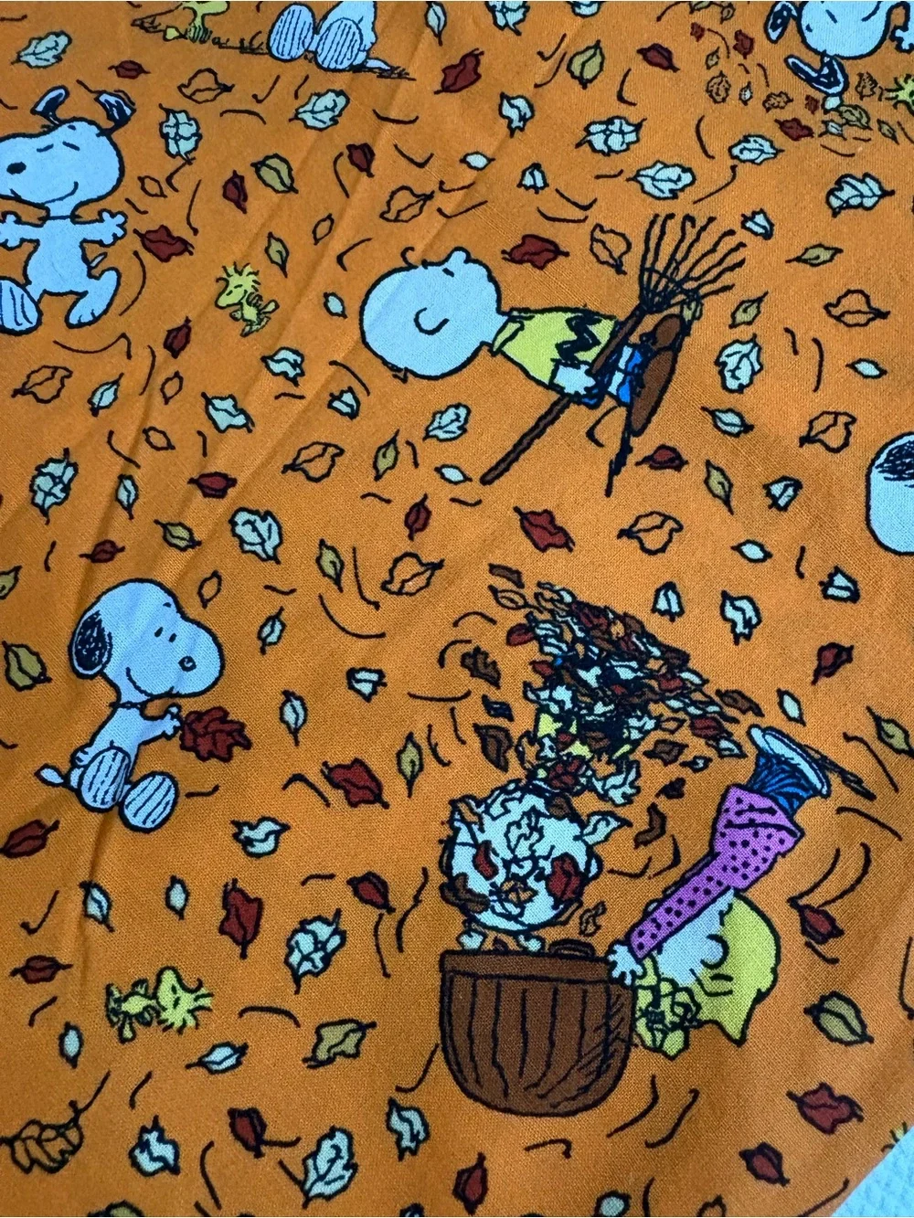 2 yards fabric Peanuts falling leaves 2018 Charlie Brown snoopy 100% cotton
